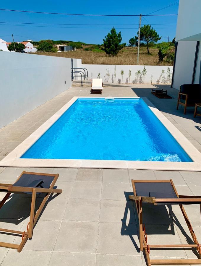 New And Modern 3 Bedroom Villa With Private Heated Pool Near Nazare 圣马蒂纽·杜·波特 外观 照片