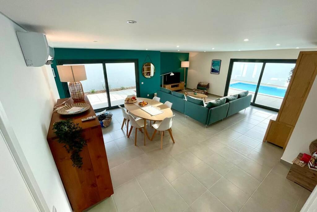 New And Modern 3 Bedroom Villa With Private Heated Pool Near Nazare 圣马蒂纽·杜·波特 外观 照片